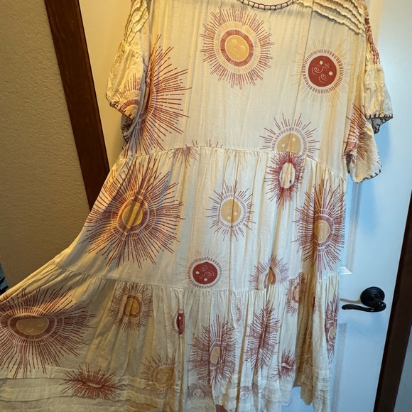 Urban Outfitters Cream and Brown Midi Dress - Picture 5 of 7